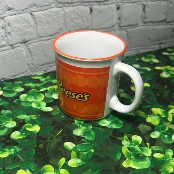 Reese’s Coffee Mug Orange Licensed Product - Picture 4 of 9